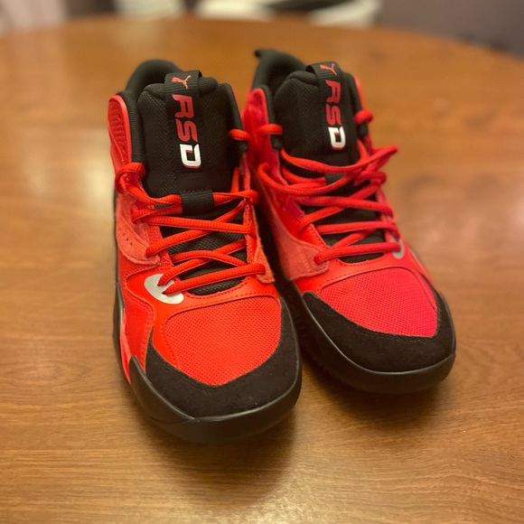 Jcole signature basketball shoes Puma dreamer 2 RSD size men’s 8. Red and black. - Picture 2 of 4